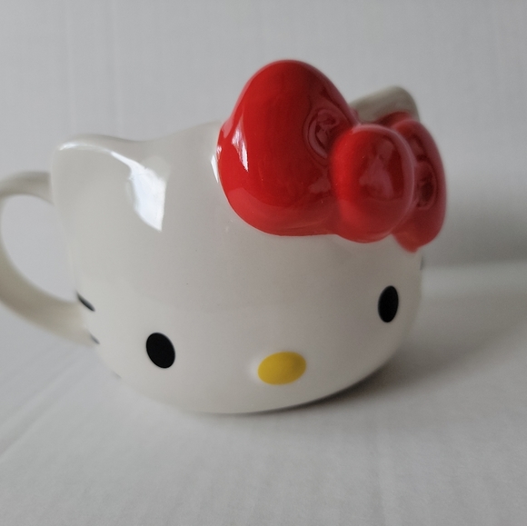 Hello Kitty Ceramic mug - Picture 3 of 8
